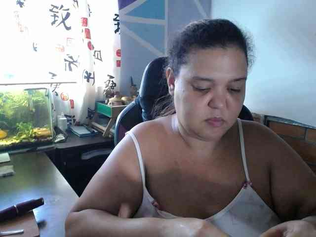beautifulchubbyqueen webcam