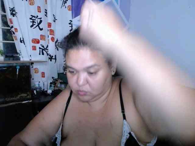 beautifulchubbyqueen webcam