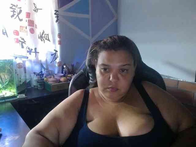 beautifulchubbyqueen webcam