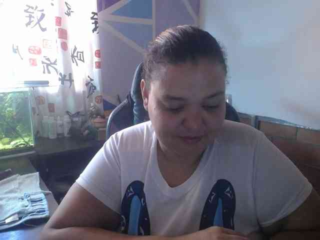 beautifulchubbyqueen webcam