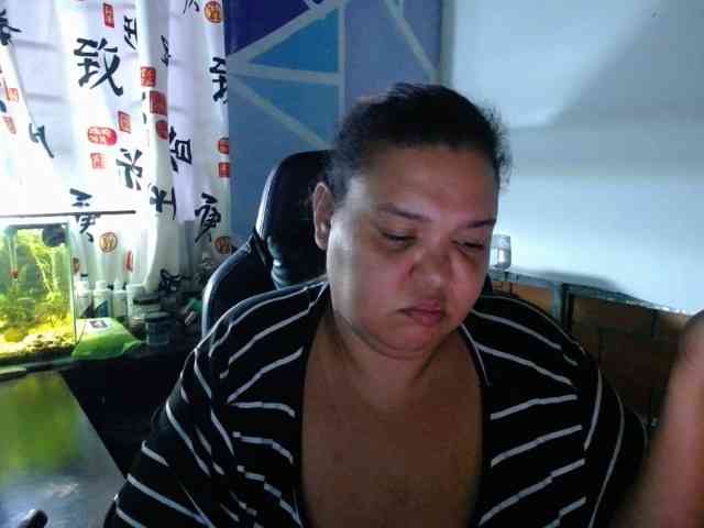 beautifulchubbyqueen webcam