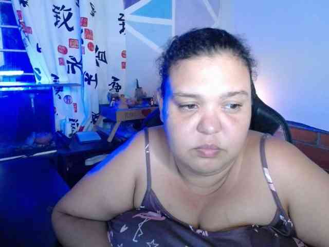 beautifulchubbyqueen webcam