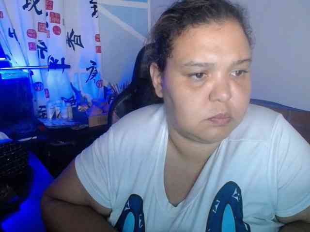 beautifulchubbyqueen webcam