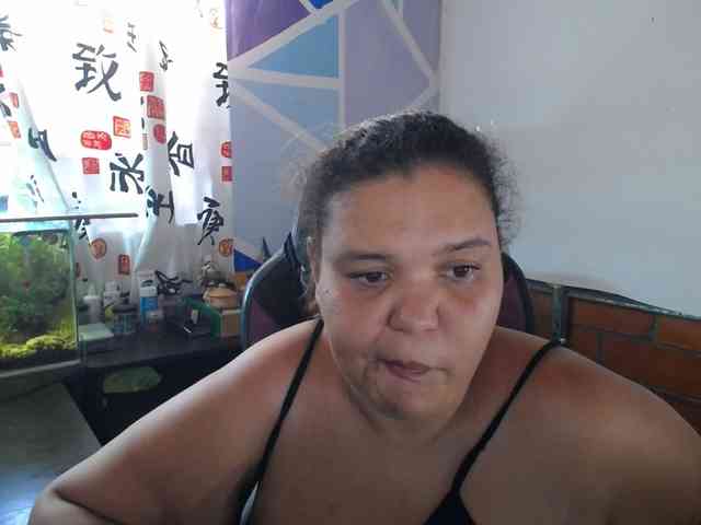 beautifulchubbyqueen webcam