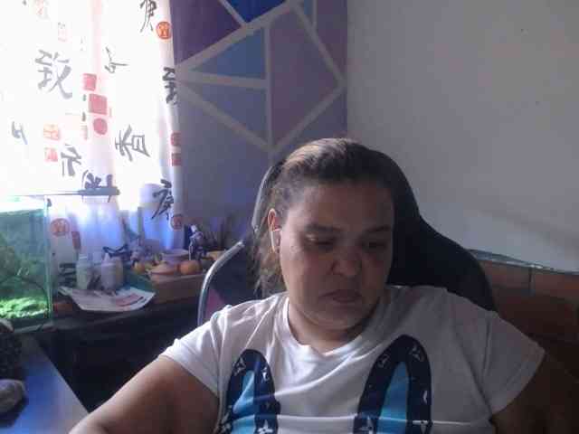 beautifulchubbyqueen webcam