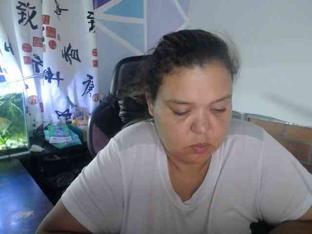 beautifulchubbyqueen webcam