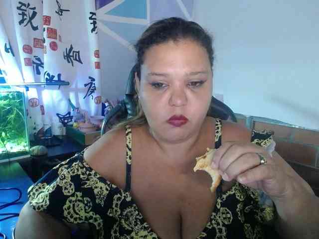 beautifulchubbyqueen webcam
