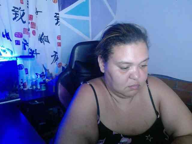 beautifulchubbyqueen webcam
