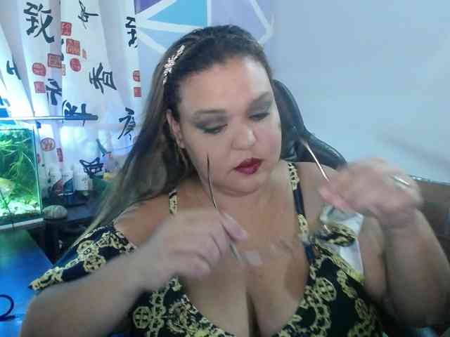 beautifulchubbyqueen webcam