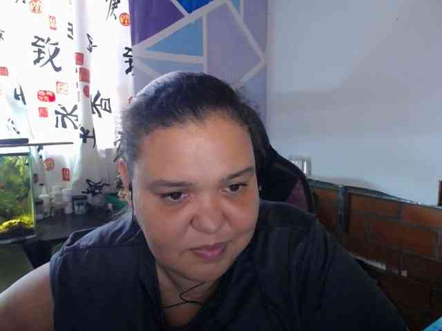 beautifulchubbyqueen webcam