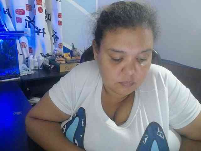 beautifulchubbyqueen webcam
