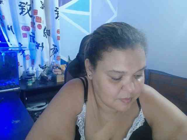 beautifulchubbyqueen webcam