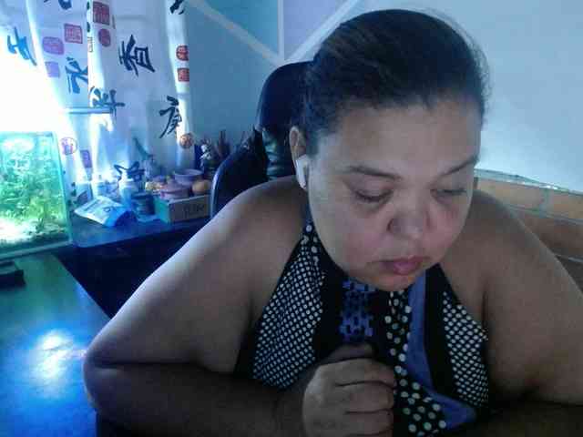 beautifulchubbyqueen webcam