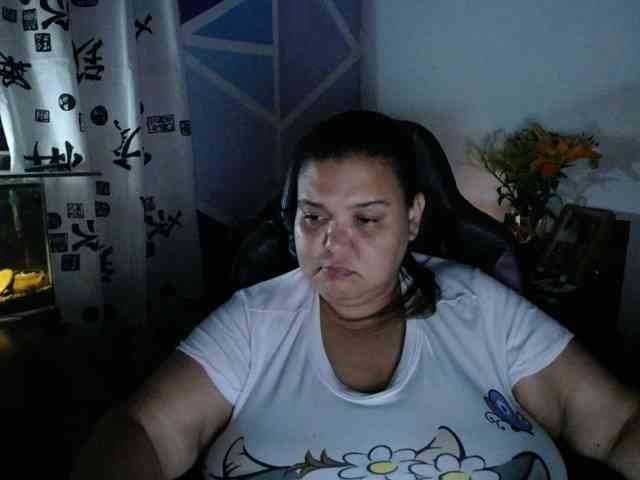 beautifulchubbyqueen webcam
