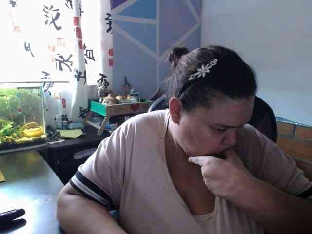 beautifulchubbyqueen webcam