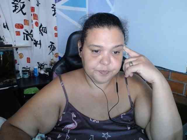 beautifulchubbyqueen webcam