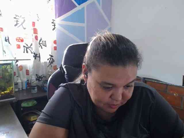 beautifulchubbyqueen webcam