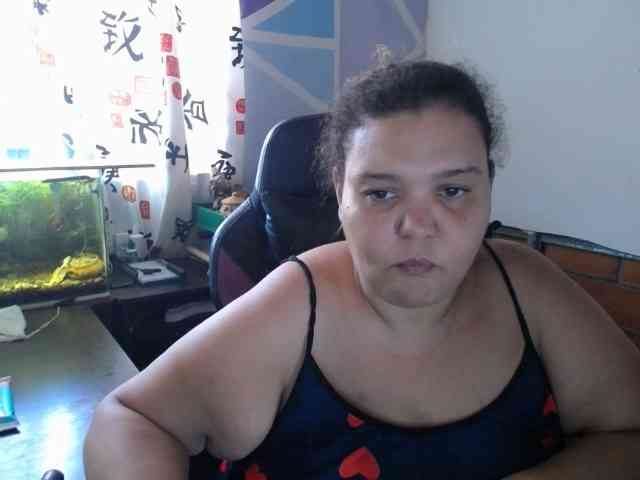 beautifulchubbyqueen webcam