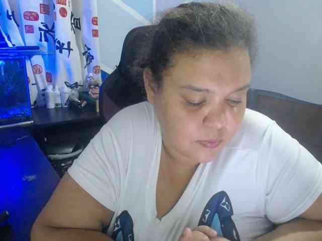 beautifulchubbyqueen webcam
