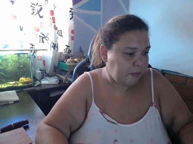 beautifulchubbyqueen webcam