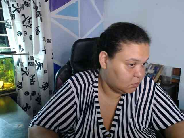 beautifulchubbyqueen webcam