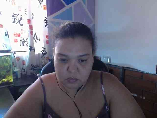 beautifulchubbyqueen webcam