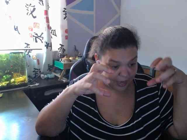 beautifulchubbyqueen webcam