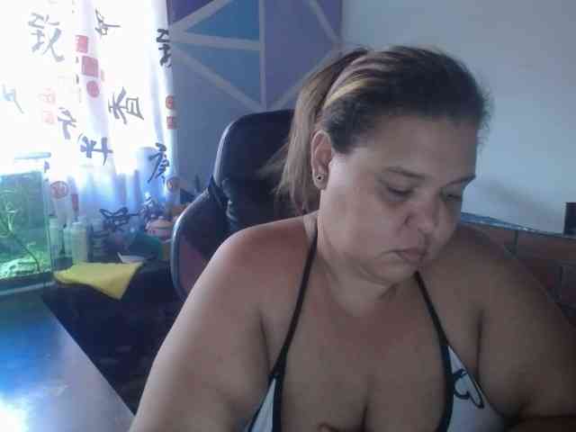 beautifulchubbyqueen webcam