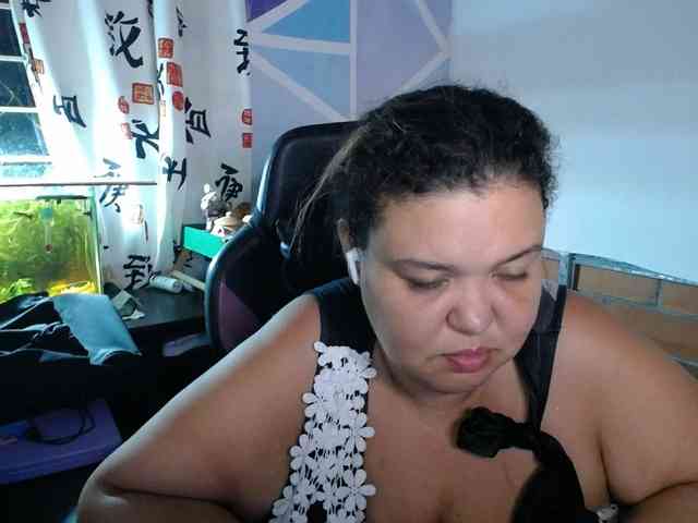 beautifulchubbyqueen webcam