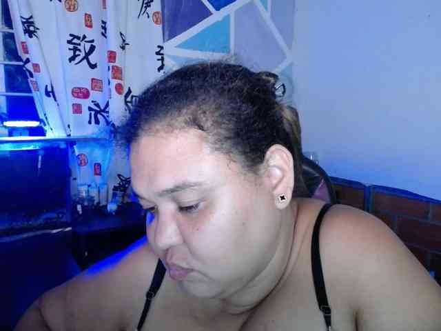 beautifulchubbyqueen webcam