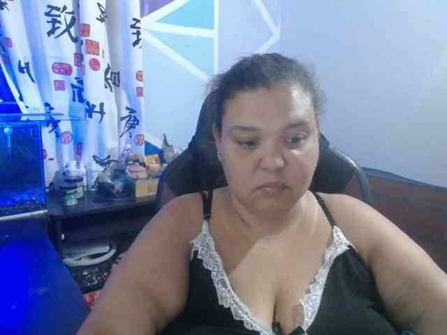 beautifulchubbyqueen webcam