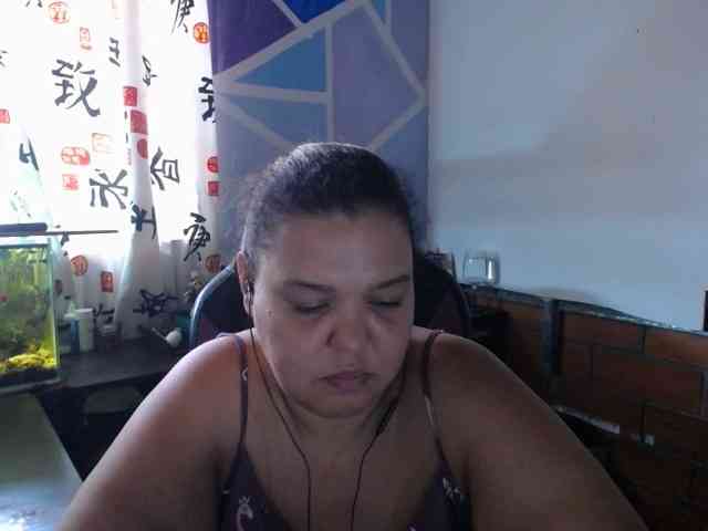 beautifulchubbyqueen webcam