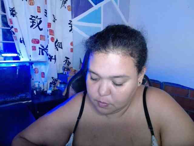 beautifulchubbyqueen webcam