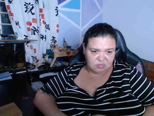 beautifulchubbyqueen webcam