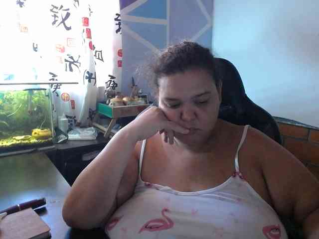 beautifulchubbyqueen webcam