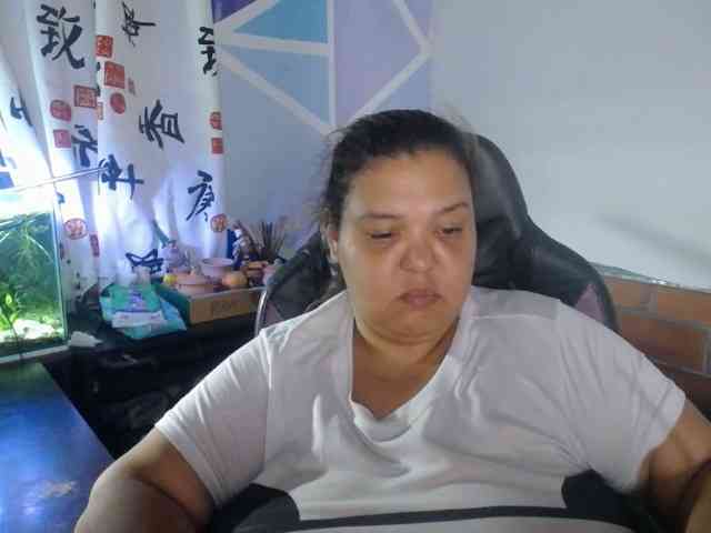 beautifulchubbyqueen webcam