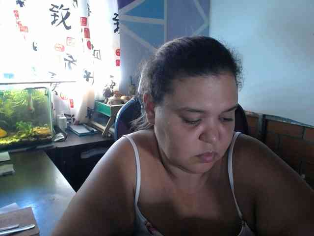 beautifulchubbyqueen webcam