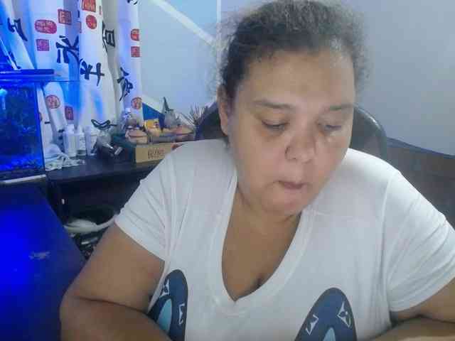 beautifulchubbyqueen webcam