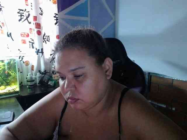 beautifulchubbyqueen webcam