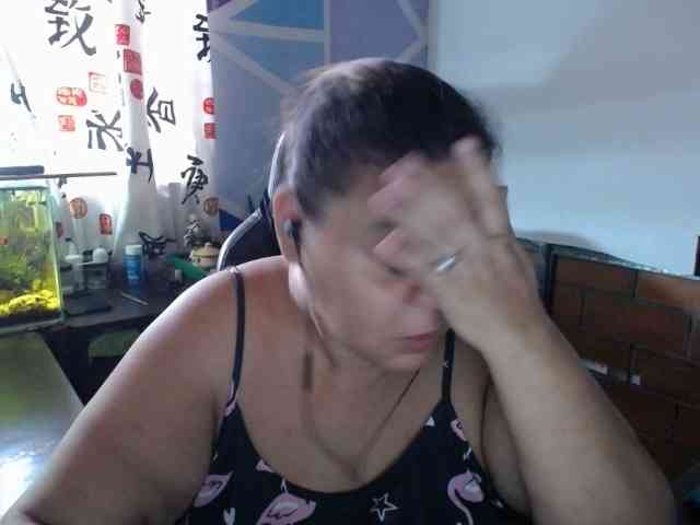 beautifulchubbyqueen webcam