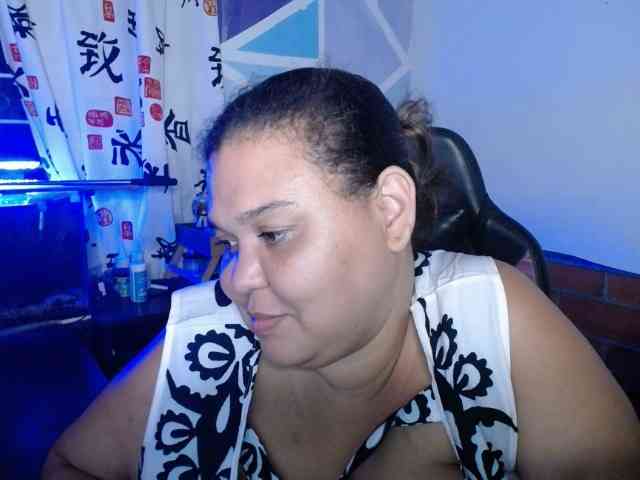 beautifulchubbyqueen webcam
