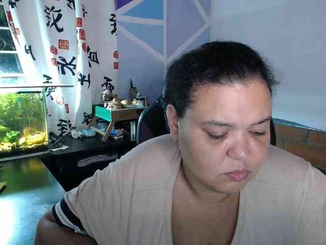 beautifulchubbyqueen webcam