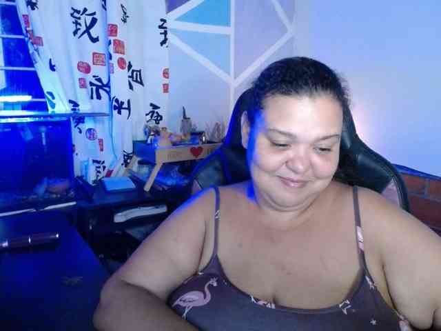 beautifulchubbyqueen webcam