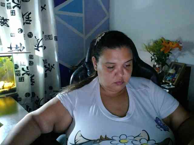 beautifulchubbyqueen webcam
