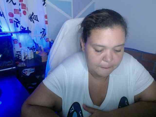 beautifulchubbyqueen webcam