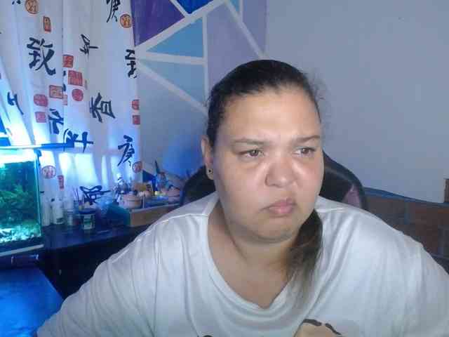 beautifulchubbyqueen webcam