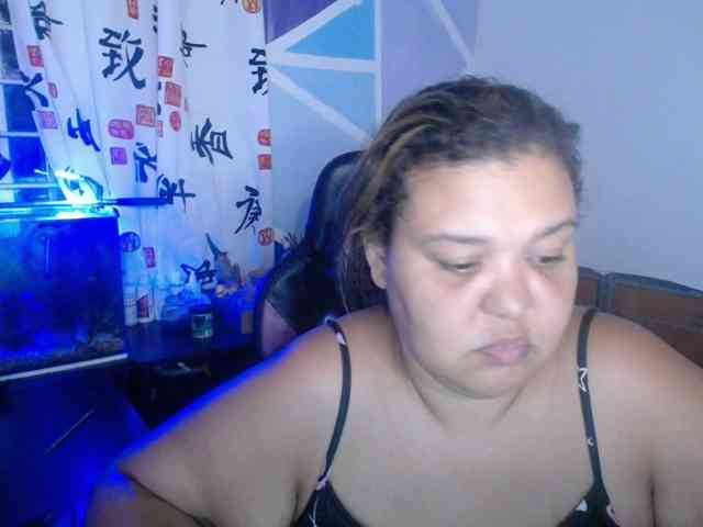 beautifulchubbyqueen webcam