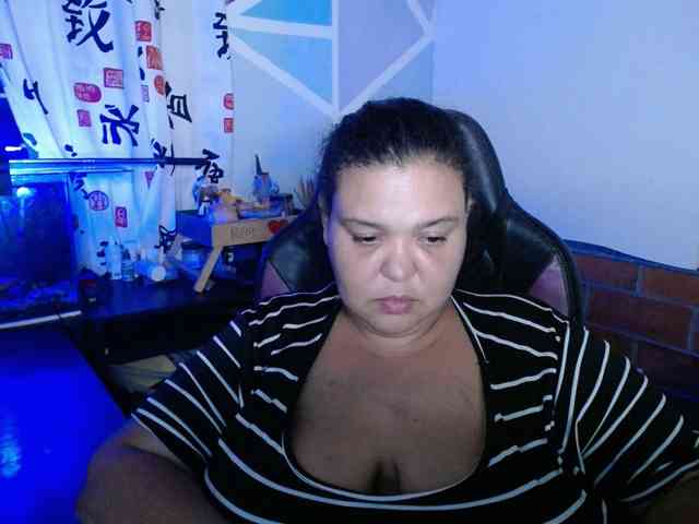 beautifulchubbyqueen webcam