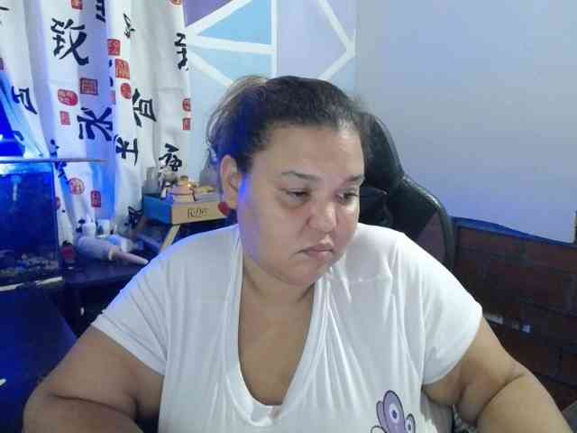 beautifulchubbyqueen webcam