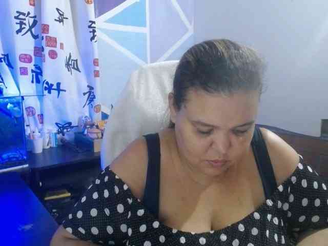 beautifulchubbyqueen webcam